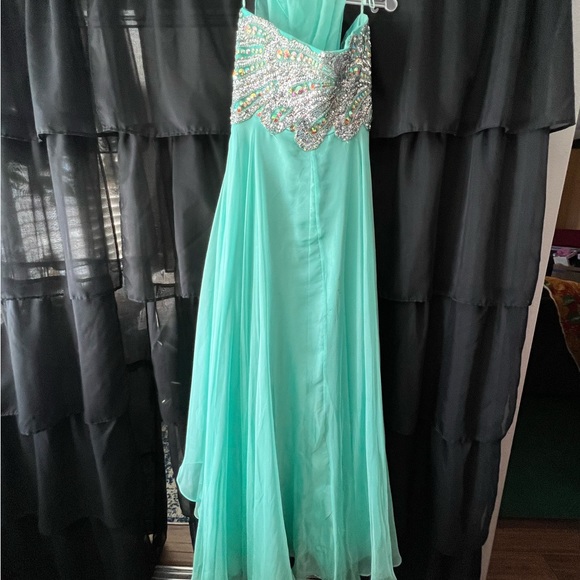 Turquoise, jeweled formal dress - Picture 4 of 6